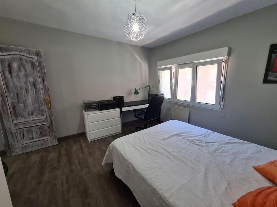 A Un Paso De La Playa, Amplio Apartamento Gijón Kültér fotó