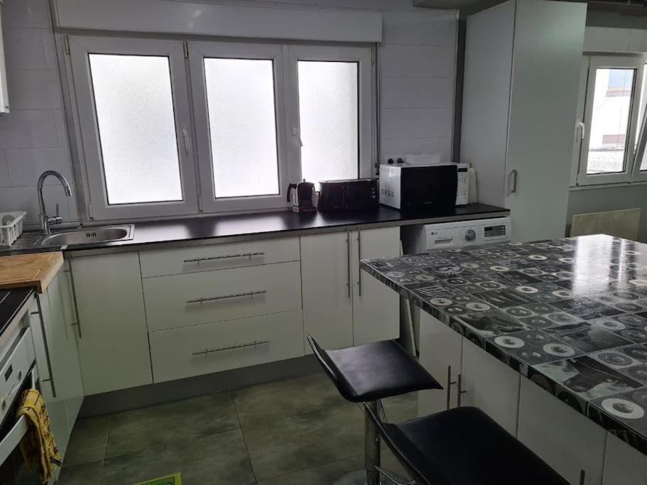 A Un Paso De La Playa, Amplio Apartamento Gijón Kültér fotó
